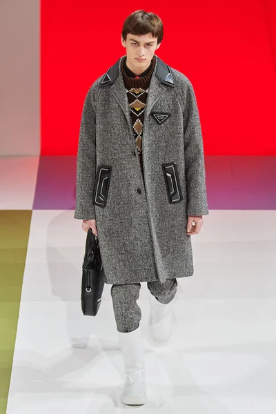 Look 23